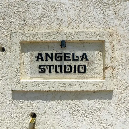 Angela Panorama